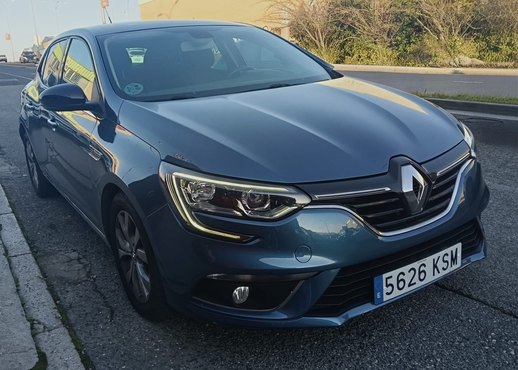 Renting Flexible 6 Meses | Renault Megane IV 1.5 DCI 115cv M6
